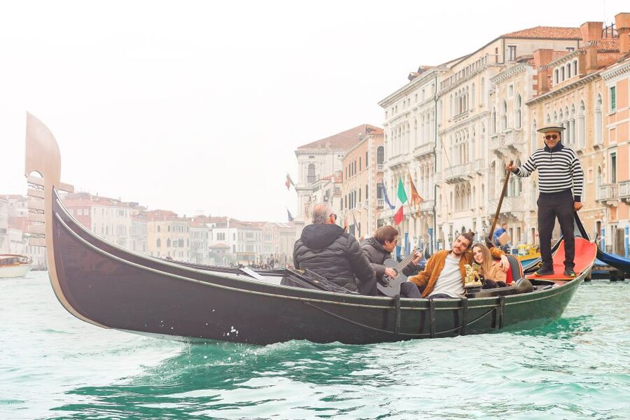 Venice: Shared Gondola Ride and Serenade - Where You Board: Gondola Station Santa Maria del Giglio (Easy to Find, Easy to Miss)