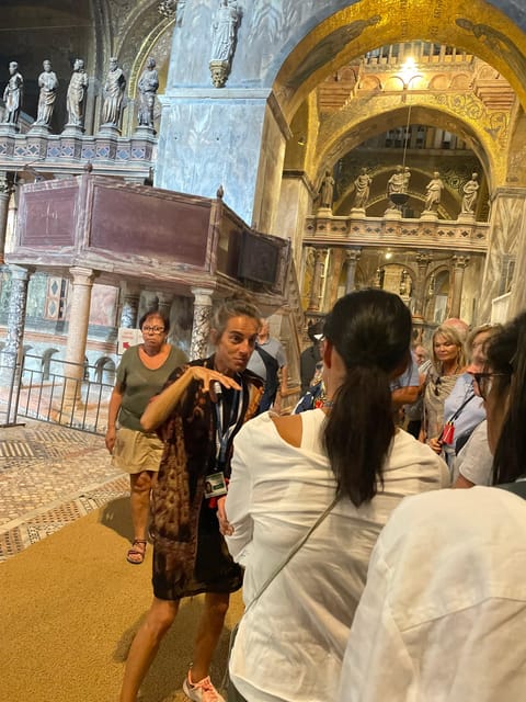 Venice: St. Mark's Basilica & Doge's Palace Tour with Ticket - Meeting at St. Mark’s Square, then getting moving fast