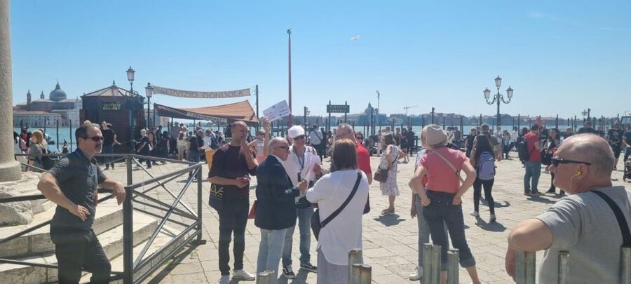 Venice: St. Mark's Basilica Ticket with Audio Guide - How the skip-the-line ticket works at St. Mark’s Basilica