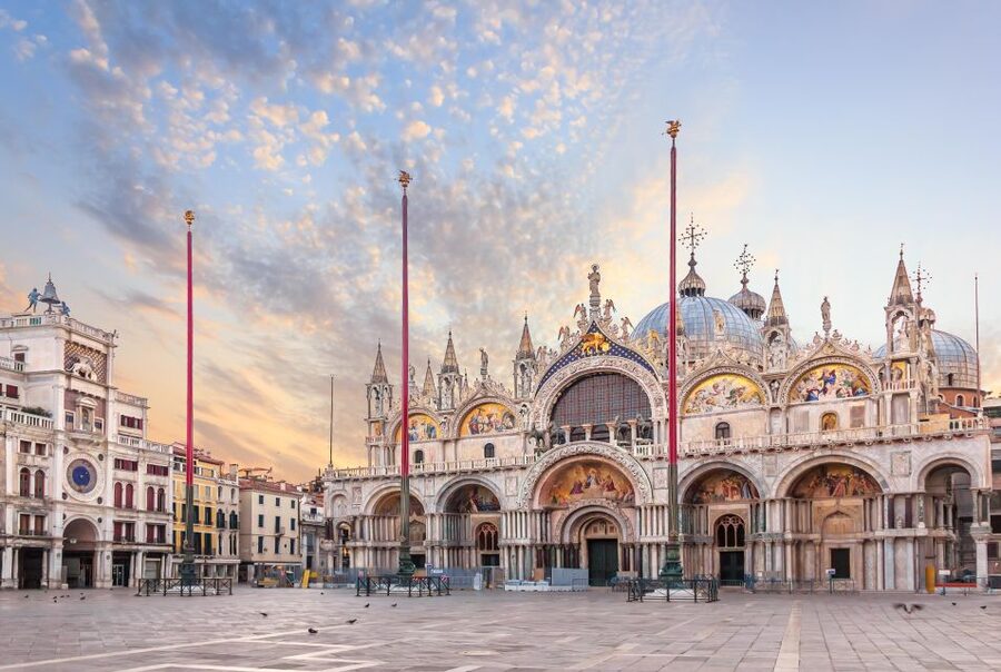 Venice: St. Mark's Basilica Ticket with Audio Guide - Weather, high tide, and the “arrival time matters” reality