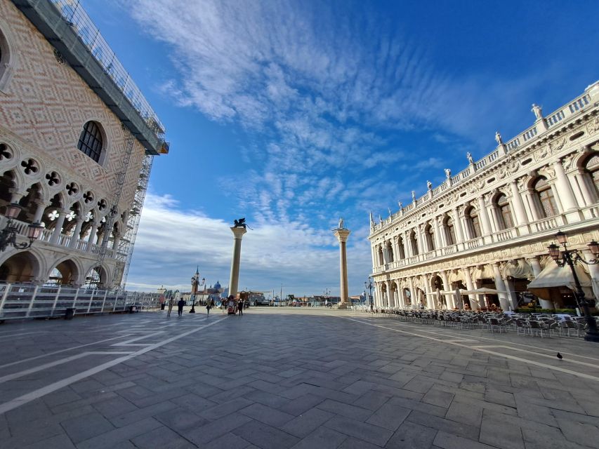 Venice: St. Mark’s Basilica Ticket with Host and Audioguide - Inside St Mark’s Basilica: how to see the biggest moments fast