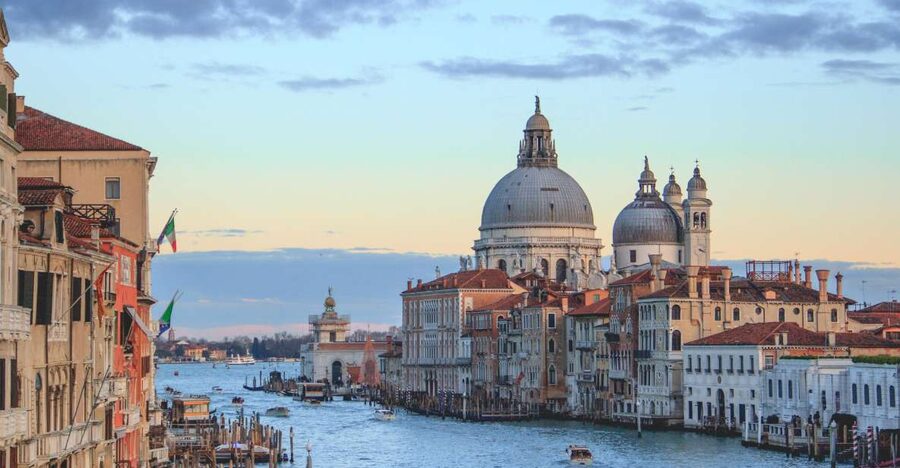 Venice: St. Mark's Basilica Tour with Doge's Palace Option - Meeting at the Winged Lion Column, then straight into the action