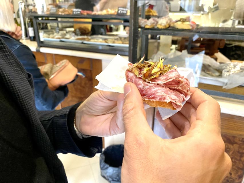 Venice: Street Food Tour with a Local Guide and Tastings - Key things that make this tour worth your time