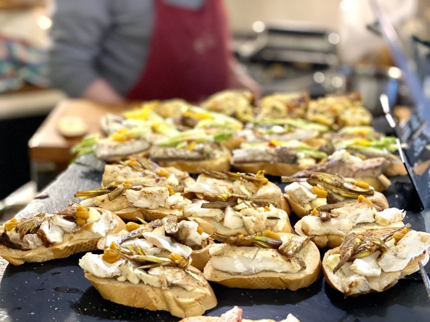 Venice: Street Food Tour with a Local Guide and Tastings - Gelato and Traditional Biscuits: Ending with Something Sweet