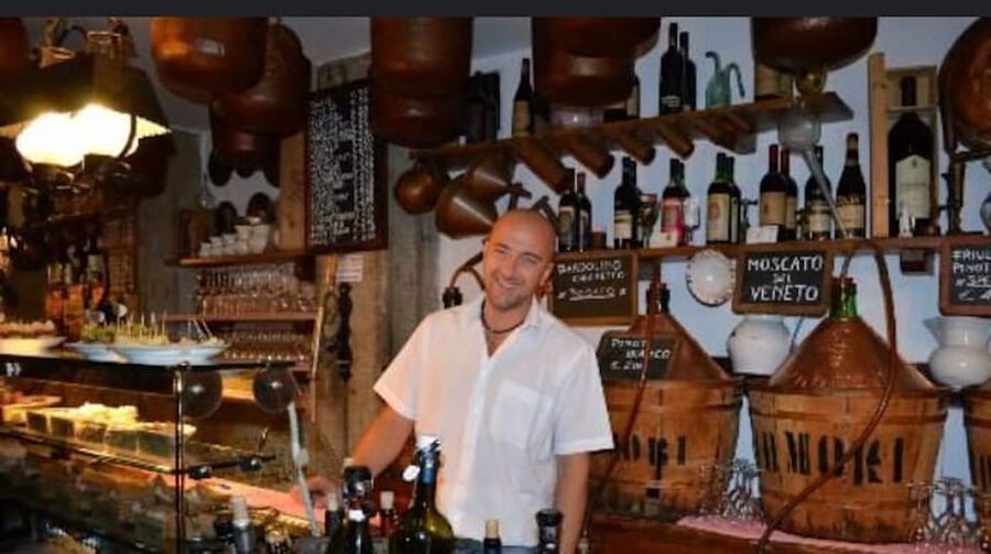 Venice: Sunset Walking Tour with Food and Wine Tastings - What You Actually Eat and Drink: Cicchetti-Style, Plus a Real Meal
