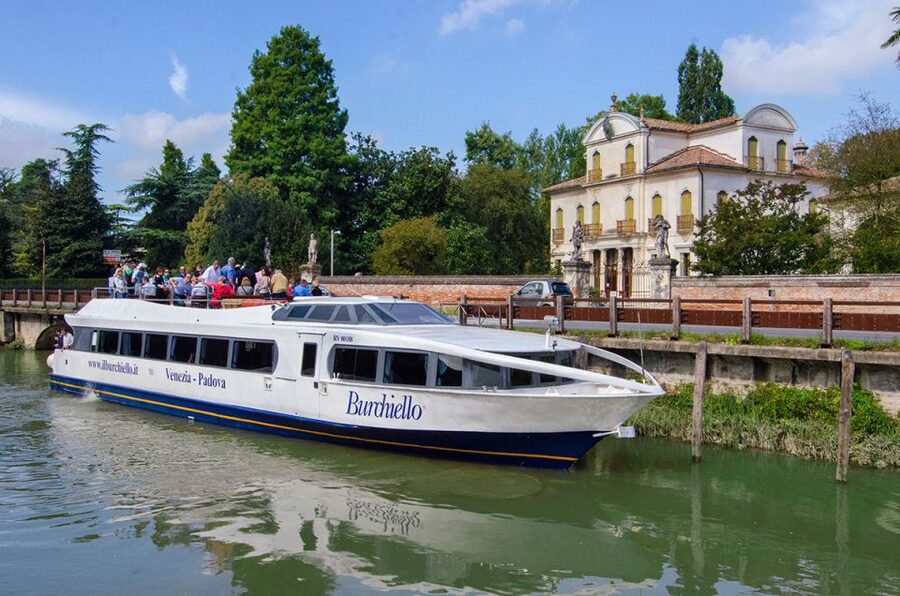 Venice to Padua Full-Day Brenta Riviera Boat Cruise - Oriago lunch at Il Burchiello: a good option, with timing to consider