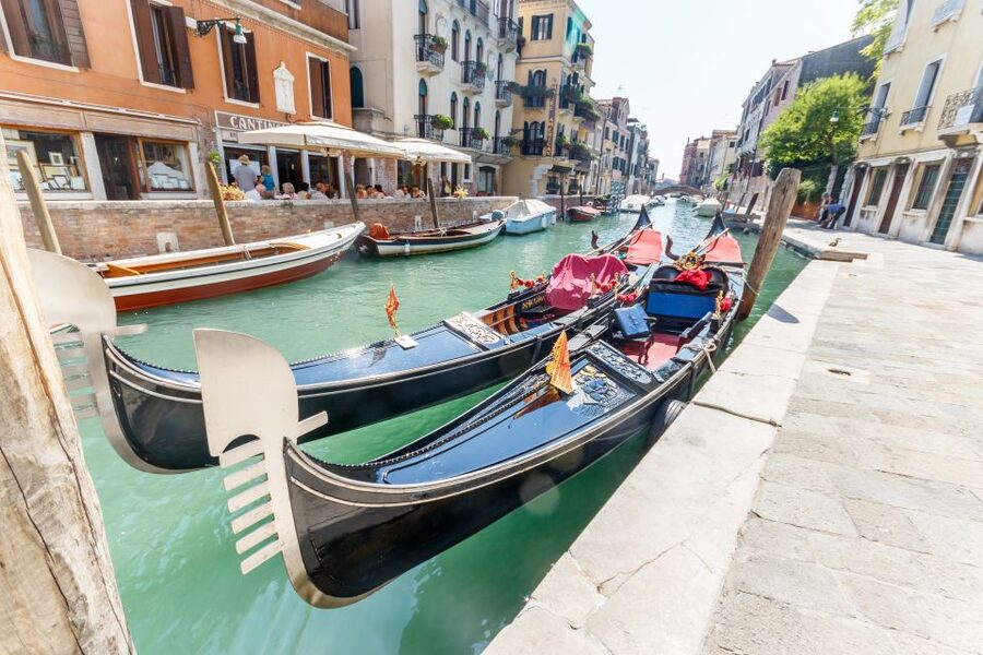Venice: Traditional Shared Gondola Ride - Why This Shared Gondola Ride Works So Well