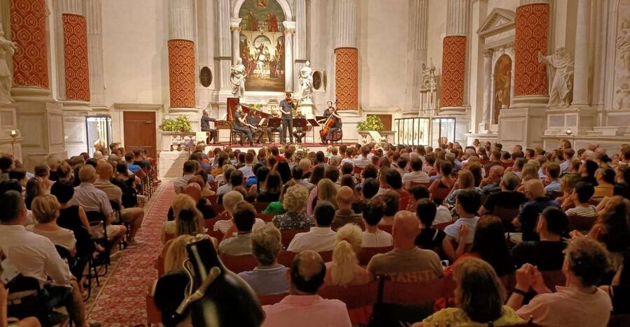 Venice: Vivaldi's Four Seasons Concert & Music Museum Visit - The best way to plan your day around it