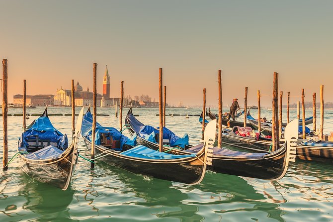Venice Walking Tour and Gondola Ride - The history you actually feel in the lanes