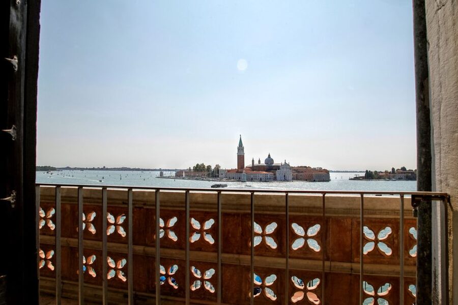 Venice: Walking tour, Doge Palace, & St. Mark's Basilica - St. Mark’s Basilica: mosaics, marble, and the meaning behind the shine