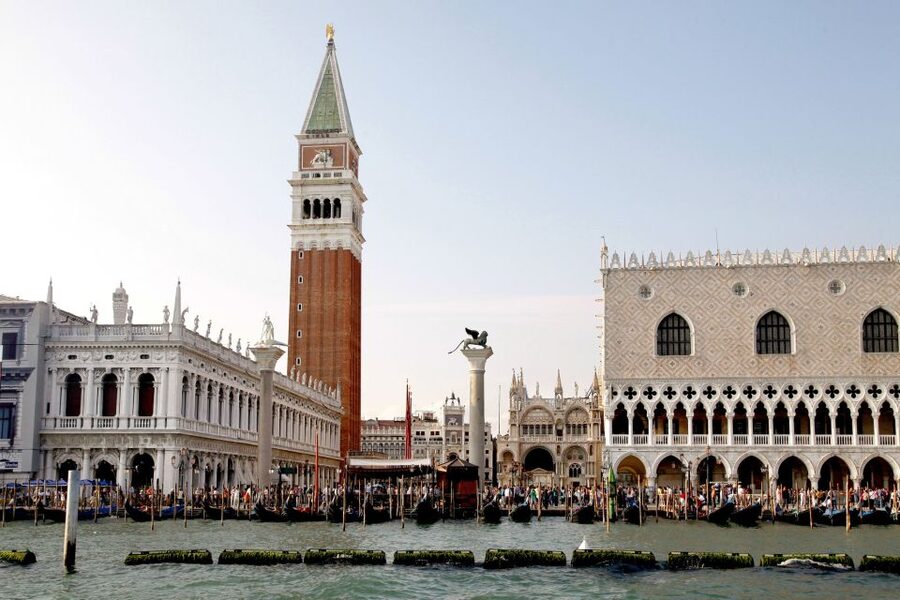 Venice: Walking tour, Doge Palace, & St. Mark's Basilica - St. Mark’s Square and nearby squares: the Venice feeling that photos miss