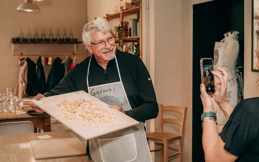 Verona: Hands-on Fresh Pasta and Tiramisù Cooking Class - Meeting Point and Practical Logistics in Verona