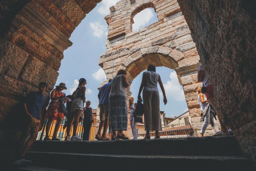 Verona: Priority Access Arena Guided Tour - Meeting Piazza Bra and getting into the separate entrance